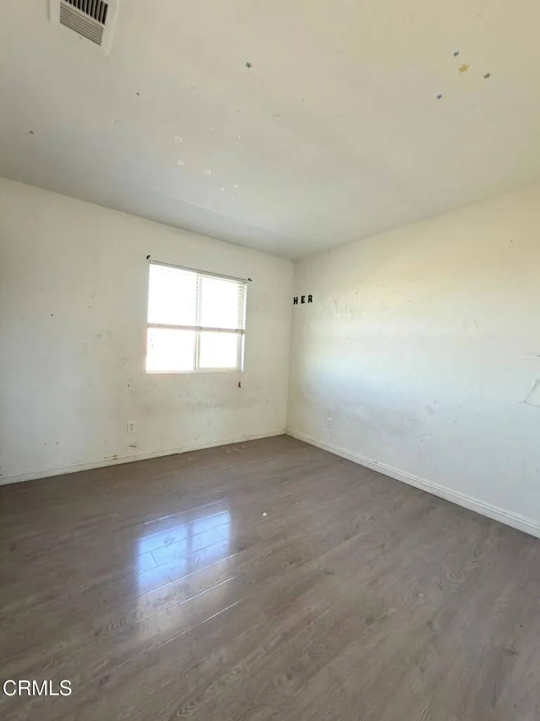 13720 Dove Court, Victorville, California 92394 home-pic-7