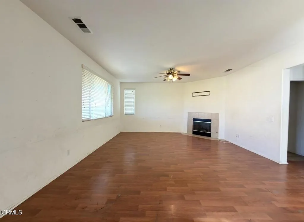13720 Dove Court, Victorville, California 92394 home-pic-3
