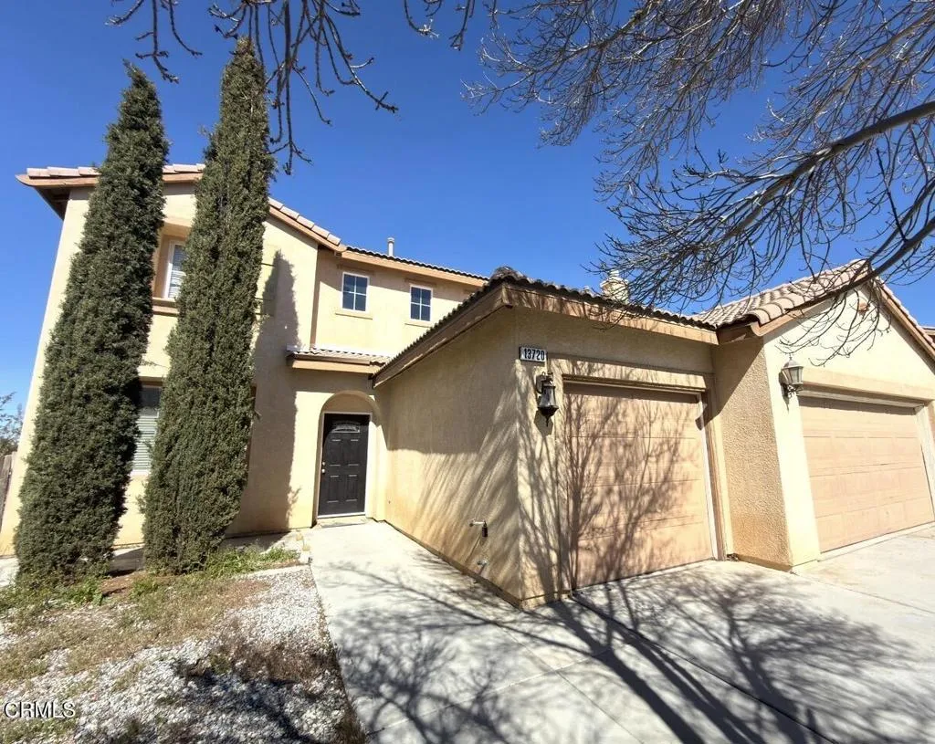 13720 Dove Court, Victorville, California 92394 home-pic-2
