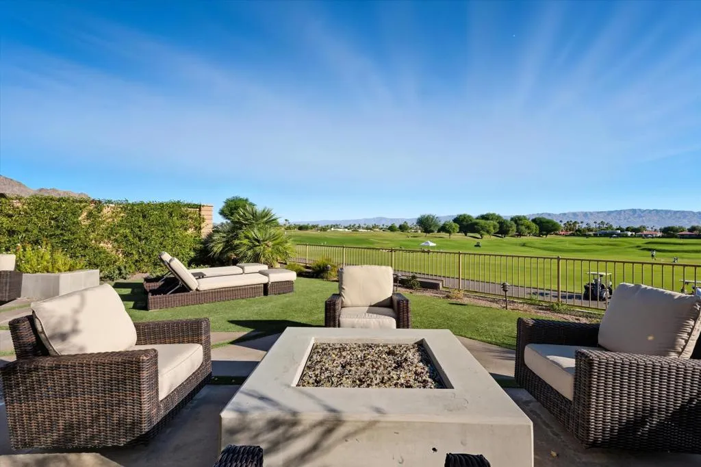 80486 Champions Way, La Quinta, California 92253 home-pic-10