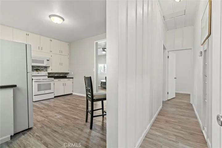 KITCHEN & HALL