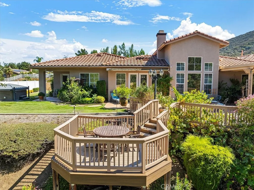 42926 Joshua Tree Court, Murrieta, California 92562 home-pic-45