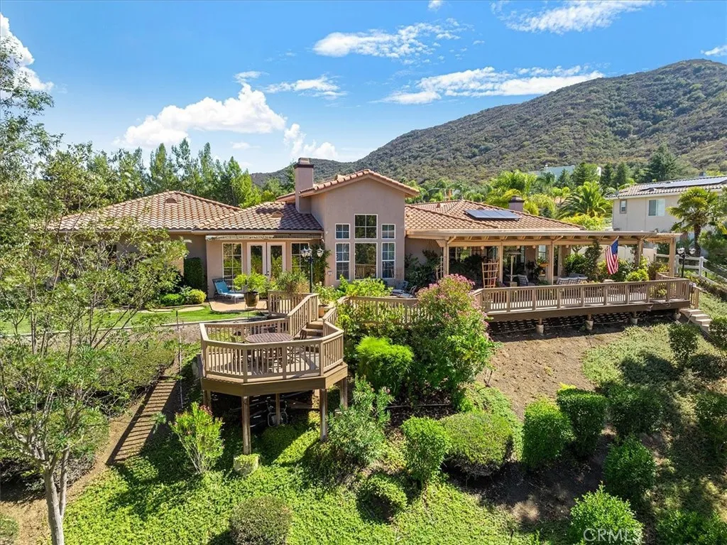 42926 Joshua Tree Court, Murrieta, California 92562 home-pic-44