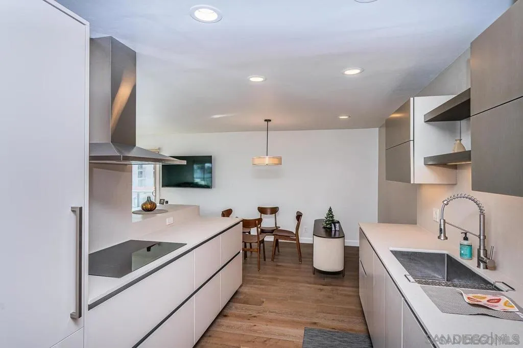 909 Coast Blvd 10, La Jolla, California 92037 — photo 4