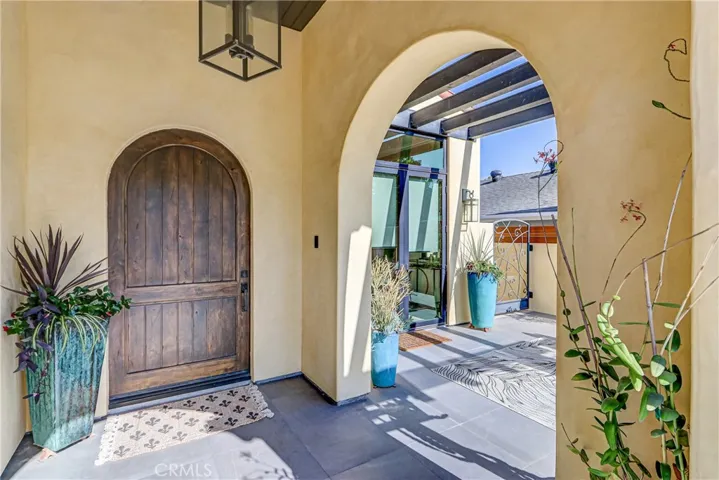 118 Via Buena Ventura, Redondo Beach, California 90277