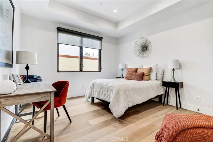 118 Via Buena Ventura, Redondo Beach, California 90277