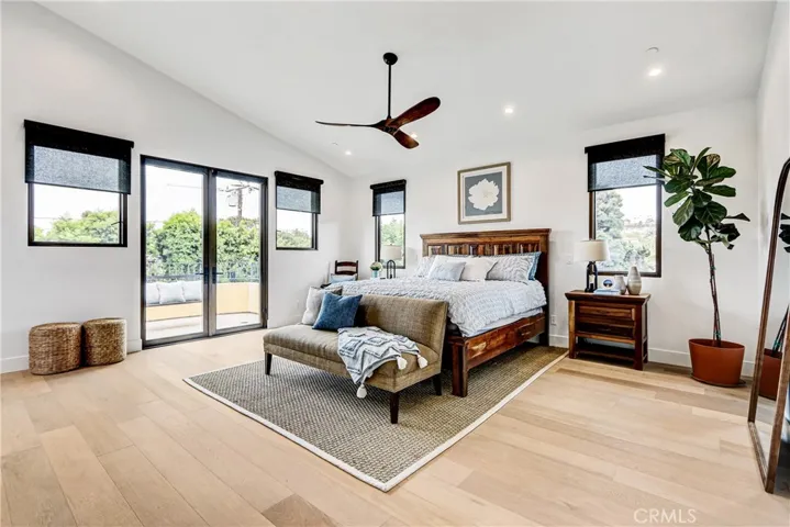 118 Via Buena Ventura, Redondo Beach, California 90277