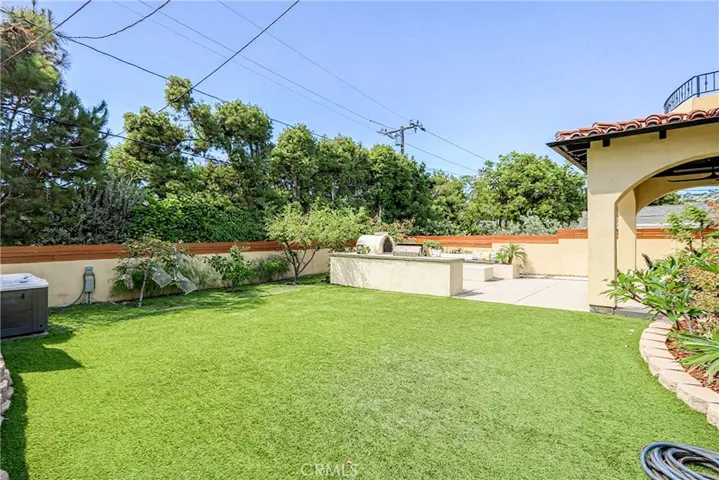 118 Via Buena Ventura, Redondo Beach, California 90277