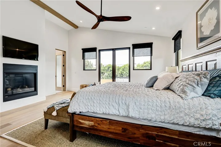 118 Via Buena Ventura, Redondo Beach, California 90277