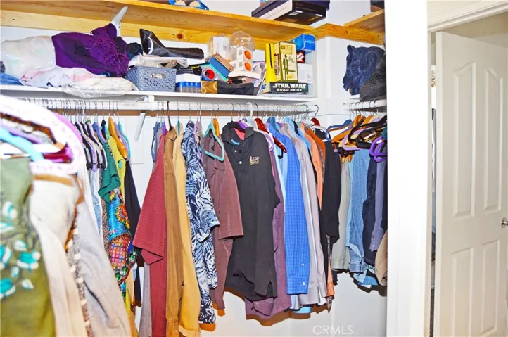 Walk-in Closet