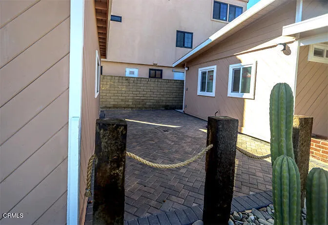 3661 Sunset Lane, Oxnard, California 93035 home-pic-2