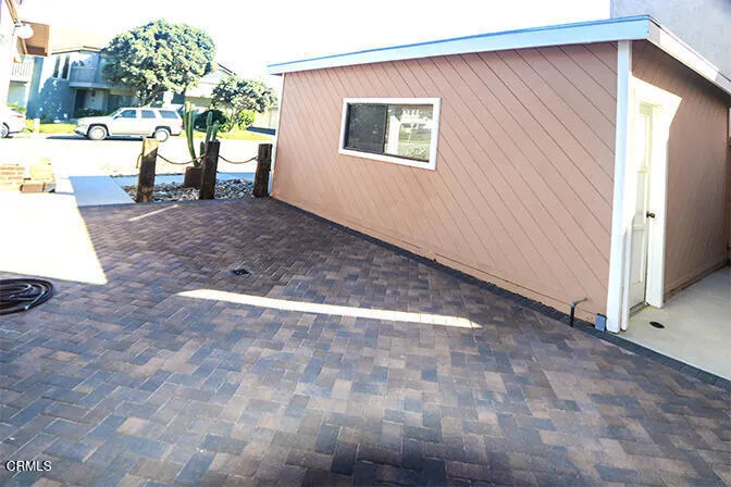 3661 Sunset Lane, Oxnard, California 93035 home-pic-3