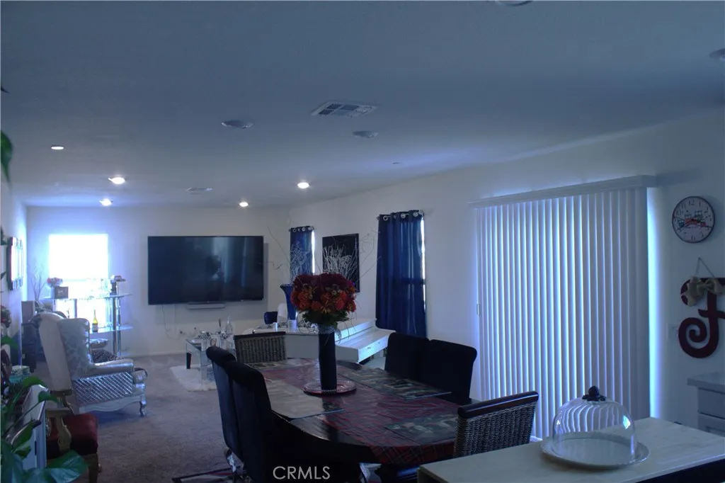 12977 Rocky Trail Way, Victorville, California 92395 home-pic-7
