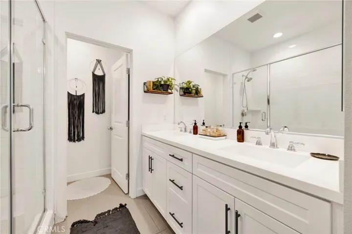 5307 Woodward Lane, Whittier, California 90601