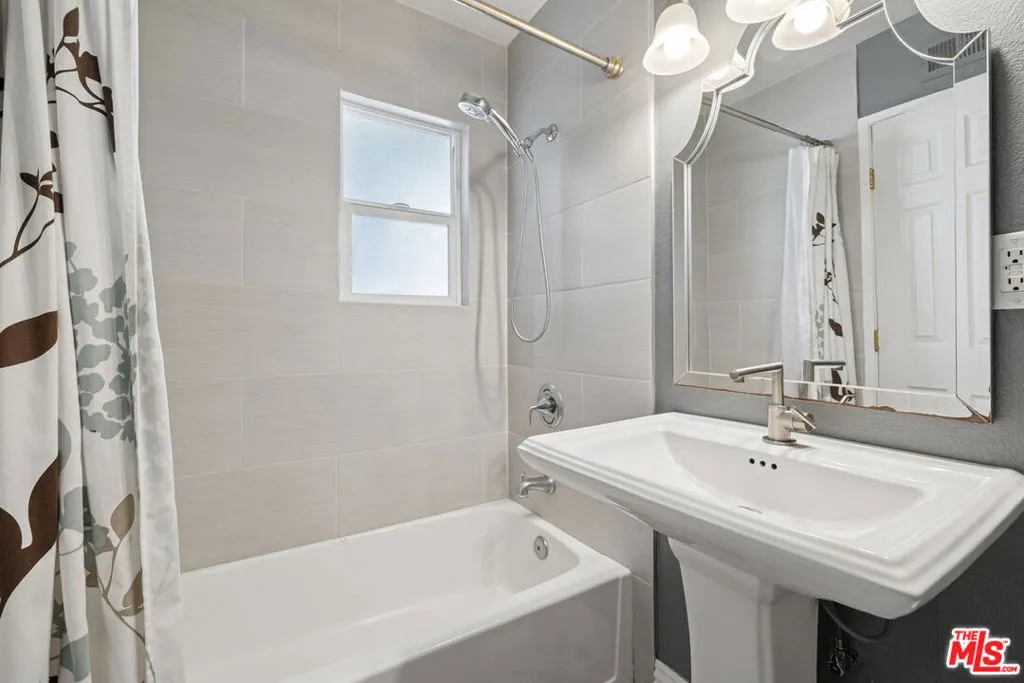 970 Calle Nogal, Thousand Oaks, California 91360 home-pic-44