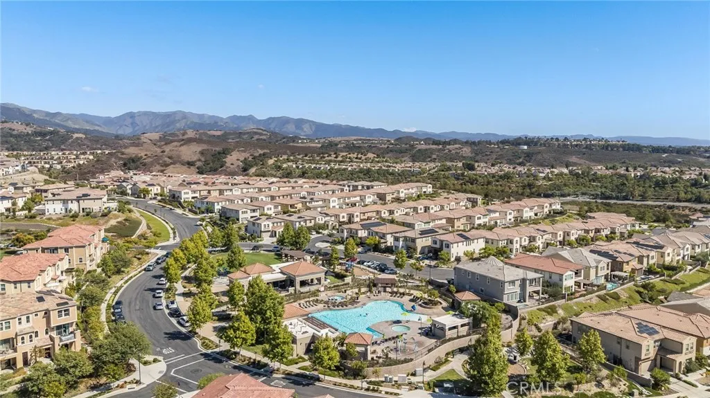 105 High Meadow, Lake Forest, California 92610 home-pic-49