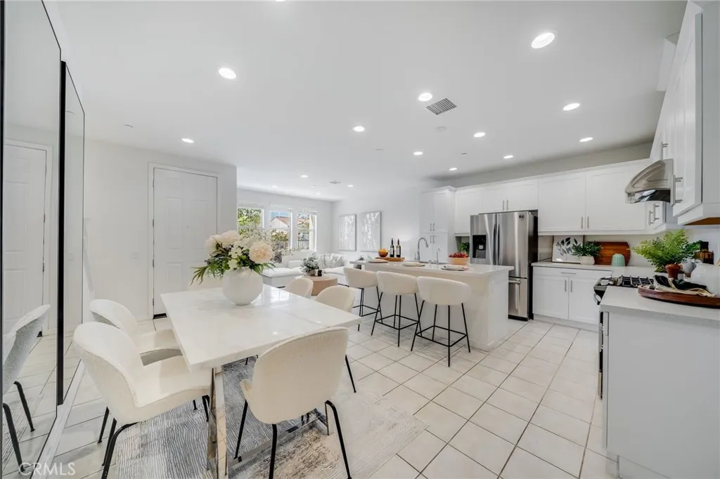 105 High Meadow, Lake Forest, California 92610 home-pic-10
