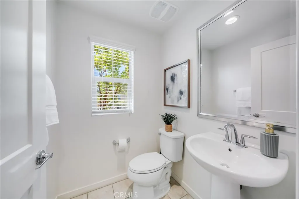 105 High Meadow, Lake Forest, California 92610 home-pic-9