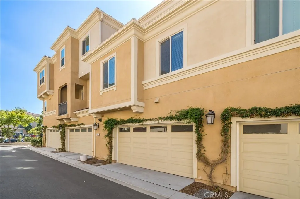 105 High Meadow, Lake Forest, California 92610 home-pic-43