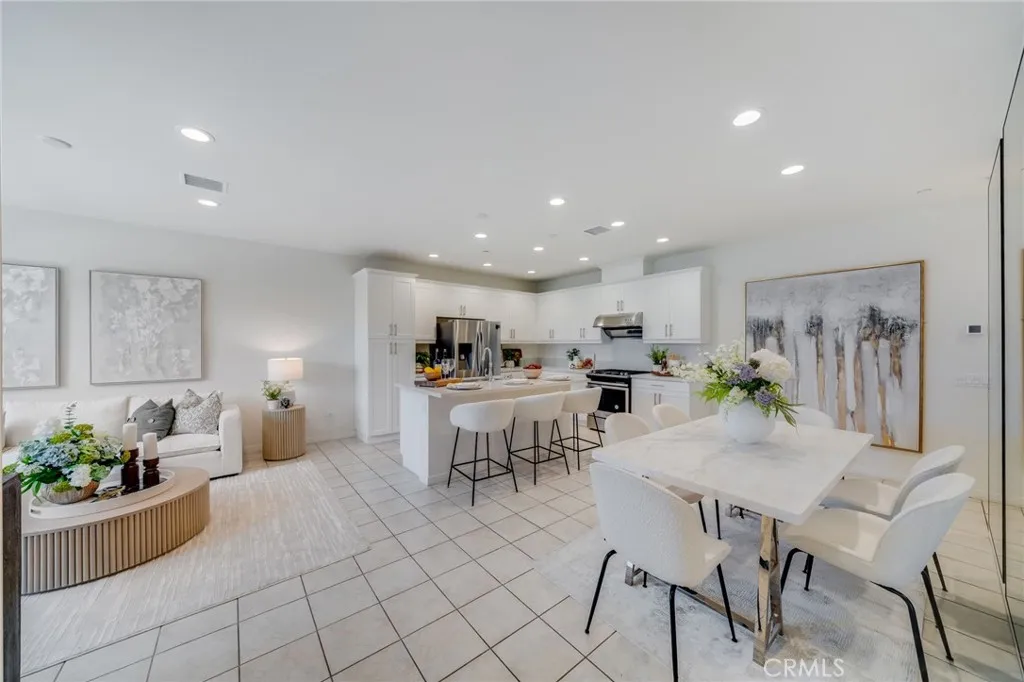 105 High Meadow, Lake Forest, California 92610 home-pic-0