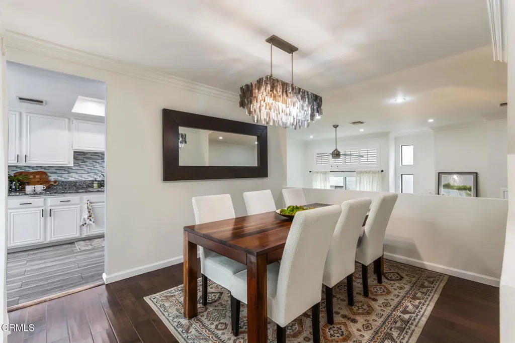 5230 Bellingham Avenue 6, Valley Village, California 91607 home-pic-15
