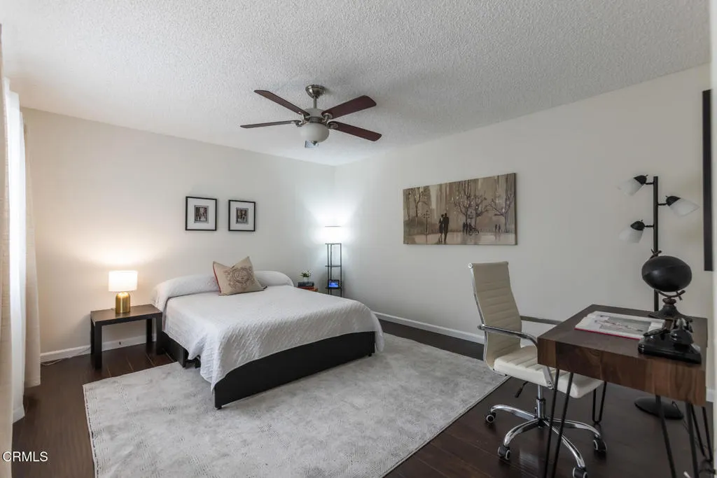 5230 Bellingham Avenue 6, Valley Village, California 91607 home-pic-44