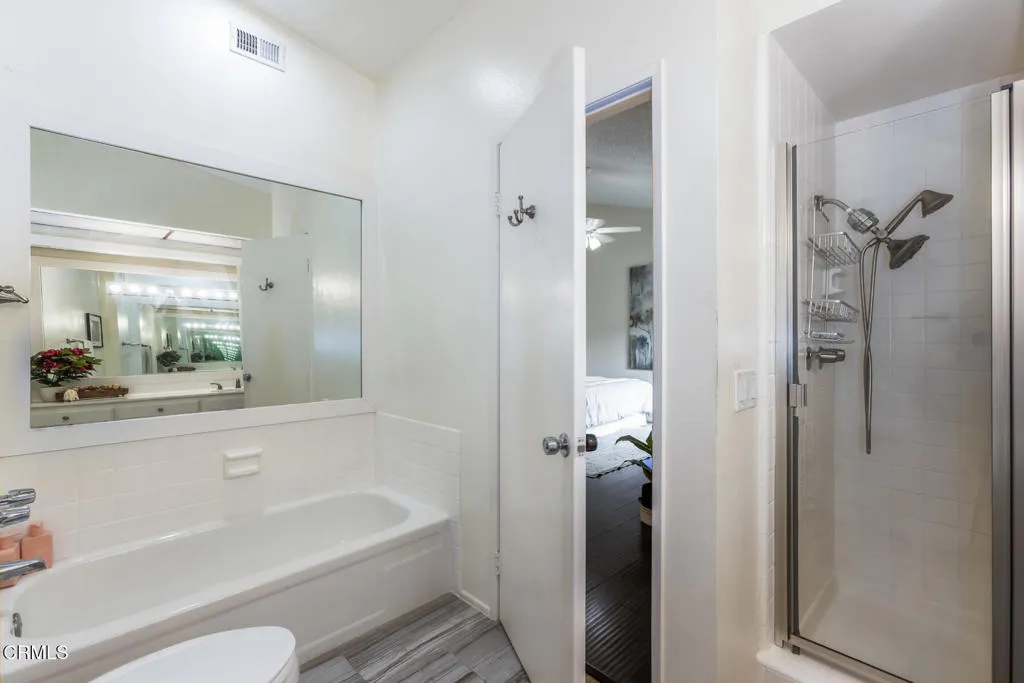 5230 Bellingham Avenue 6, Valley Village, California 91607 home-pic-43