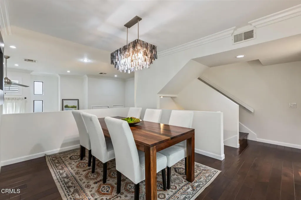 5230 Bellingham Avenue 6, Valley Village, California 91607 home-pic-19
