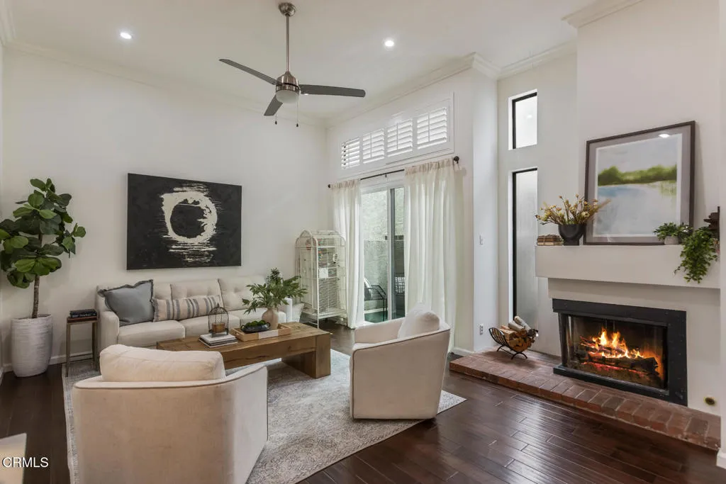 5230 Bellingham Avenue 6, Valley Village, California 91607 home-pic-0