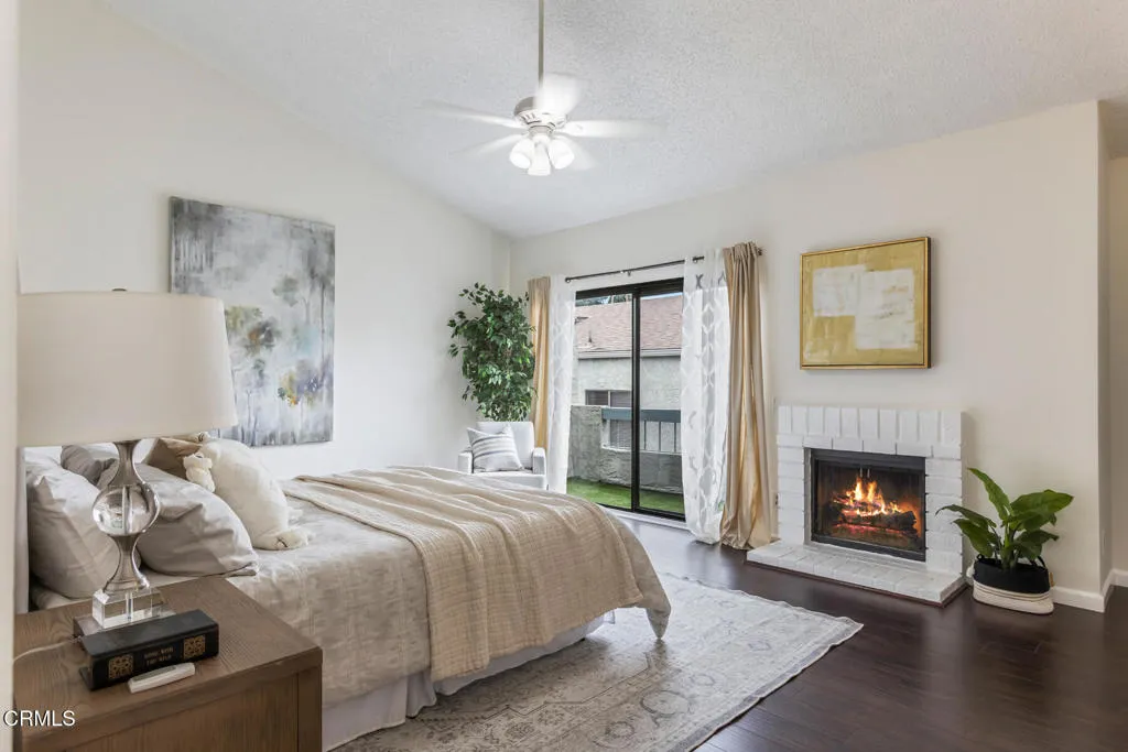 5230 Bellingham Avenue 6, Valley Village, California 91607 home-pic-33