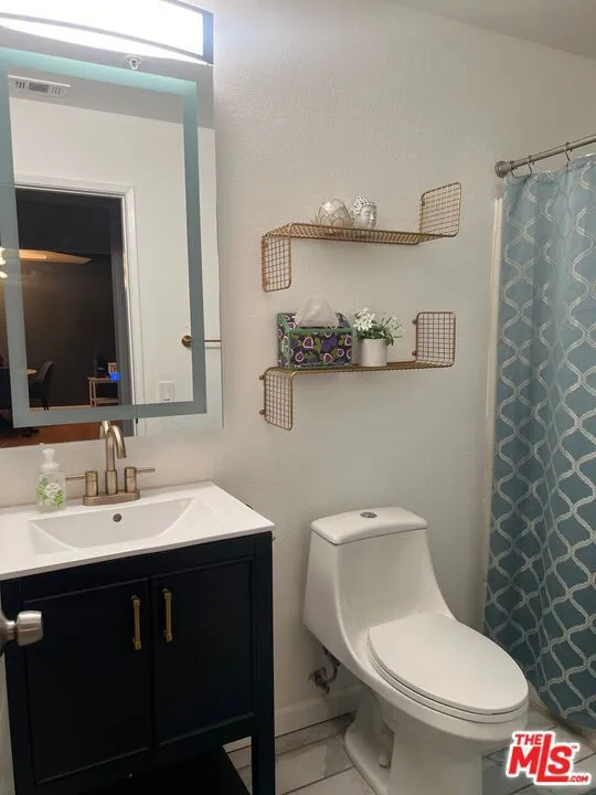 640 W 4th Street 204, Long Beach, California 90802 home-pic-15