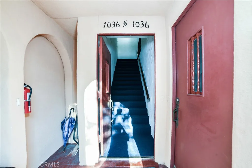 1036 S Citrus Avenue, Los Angeles, California 90019 home-pic-4