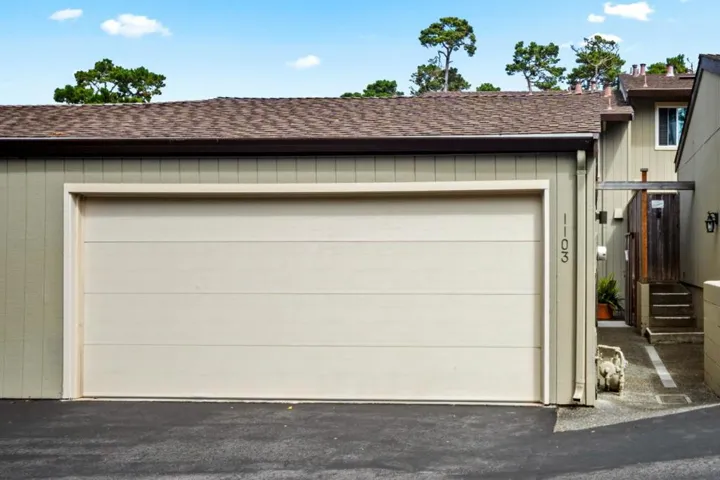 1103 Heather Lane, Pacific Grove, California 93950