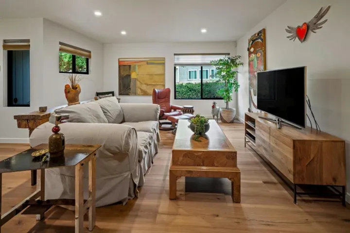 1103 Heather Lane, Pacific Grove, California 93950