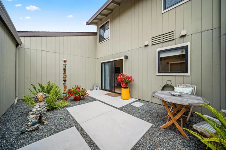 1103 Heather Lane, Pacific Grove, California 93950