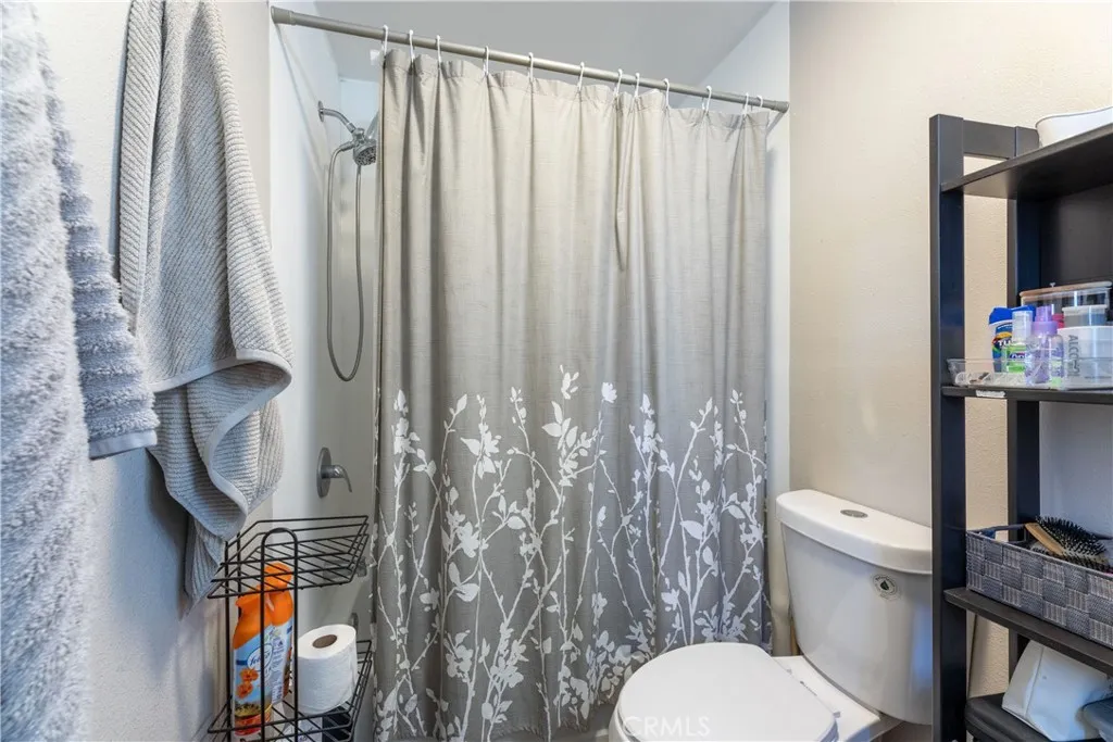 6000 Vinevale, Maywood, California 90270 home-pic-15