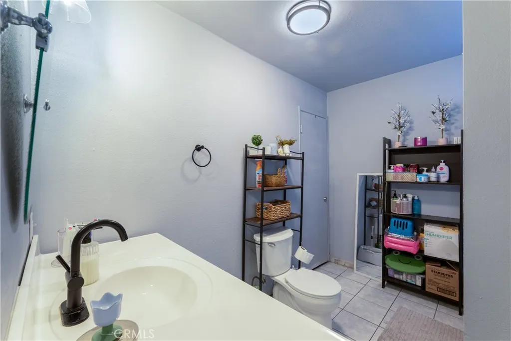 6000 Vinevale, Maywood, California 90270 home-pic-11