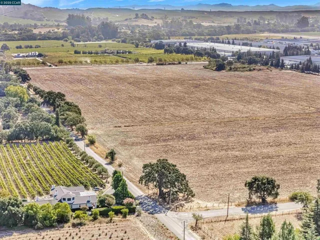 21200 Silva, Sonoma, California 95476