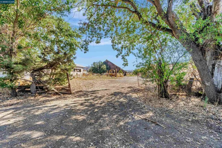21200 Silva, Sonoma, California 95476