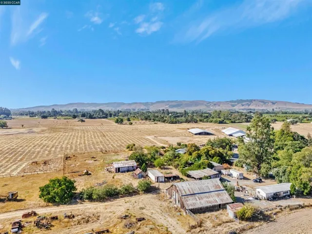 21200 Silva, Sonoma, California 95476