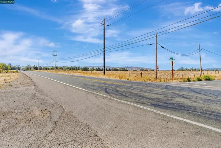 21200 Silva, Sonoma, California 95476