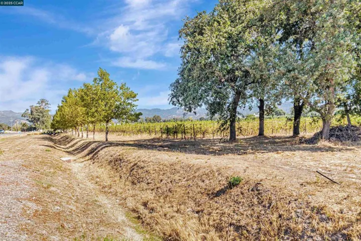 21200 Silva, Sonoma, California 95476
