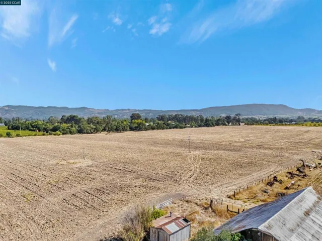 21200 Silva, Sonoma, California 95476