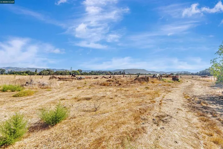 21200 Silva, Sonoma, California 95476