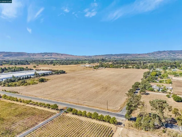 21200 Silva, Sonoma, California 95476