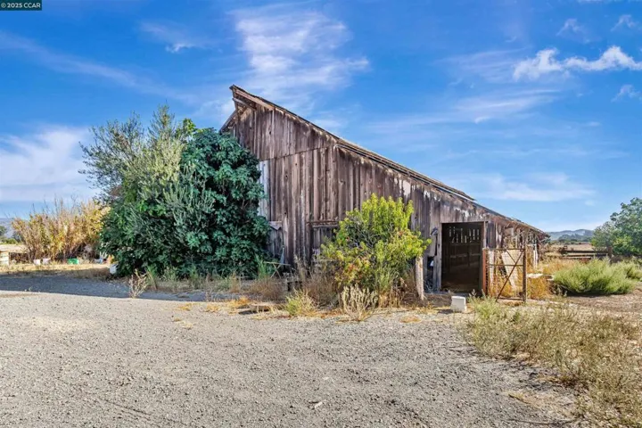 21200 Silva, Sonoma, California 95476
