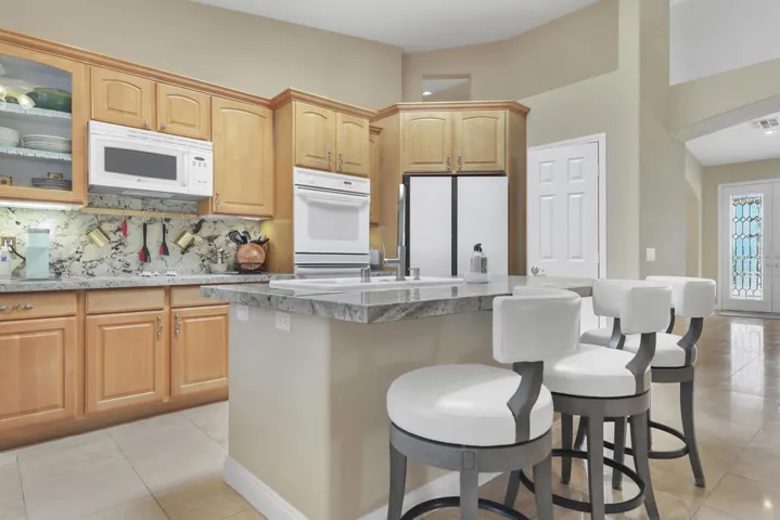 kitchen bar