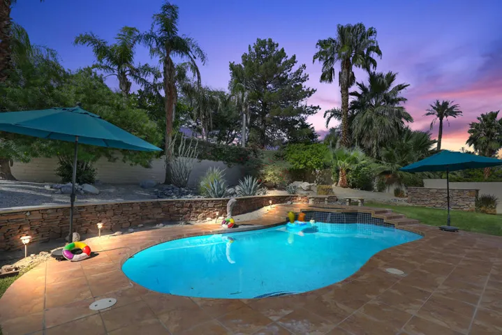 Stunning & Privacy