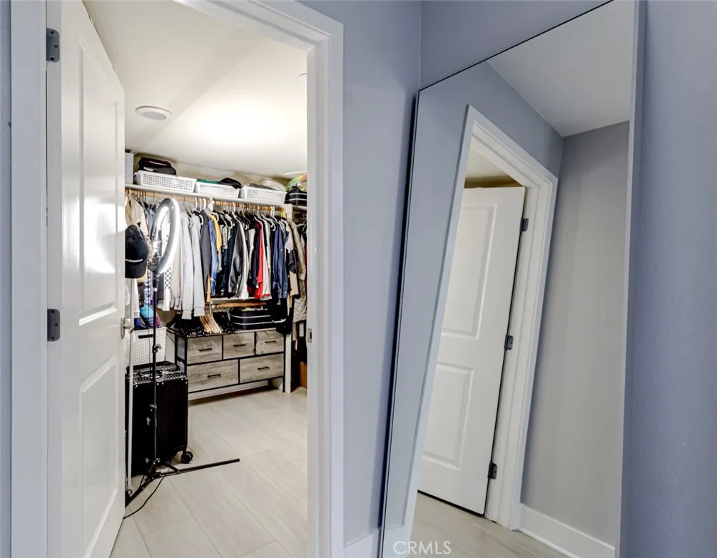 7249 Franklin Avenue 205, Hollywood Hills, California 90046 home-pic-23