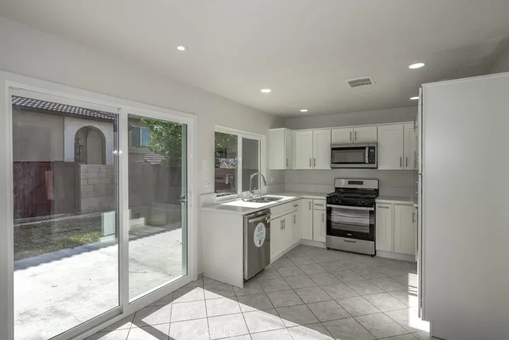 11919 Woodbridge Drive, Fontana, California 92337